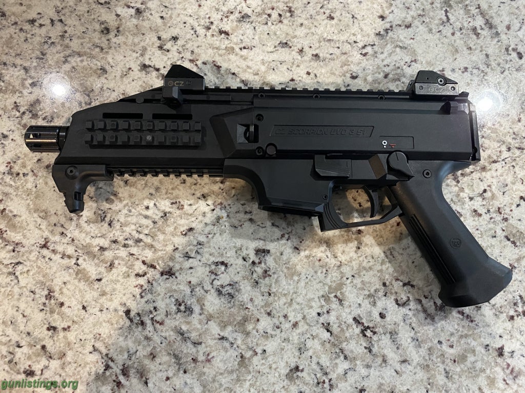 Pistols CZ Scorpion EVO 3S1 9MM