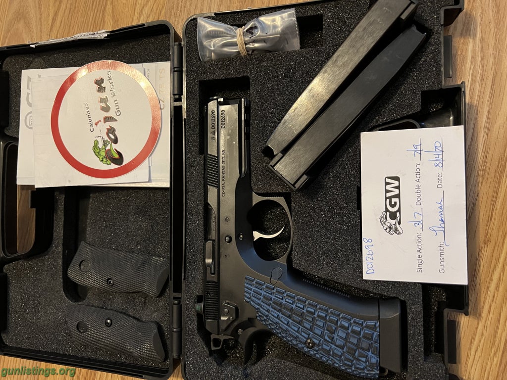 Pistols CZ SP-01 Tactical Cajun