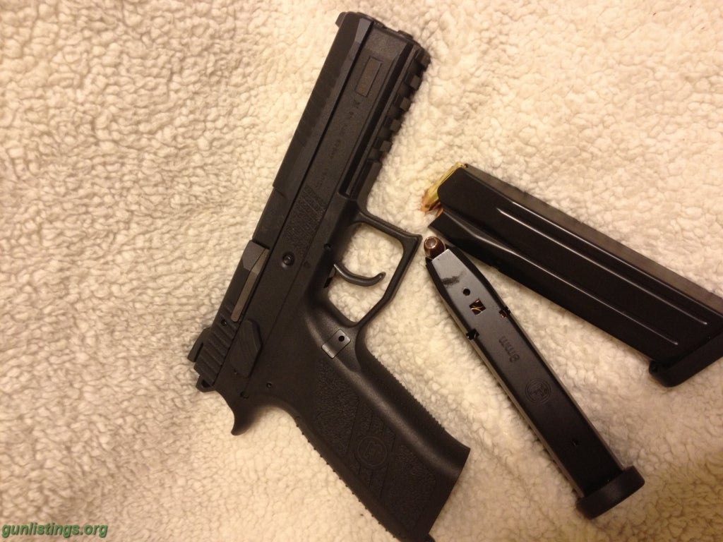 Pistols CZ USA P-09