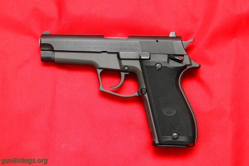 Pistols Daewoo DP51