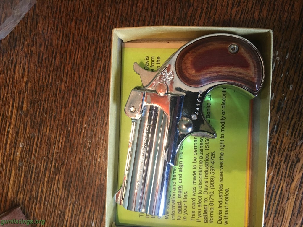 Pistols Davis .32 Derringer