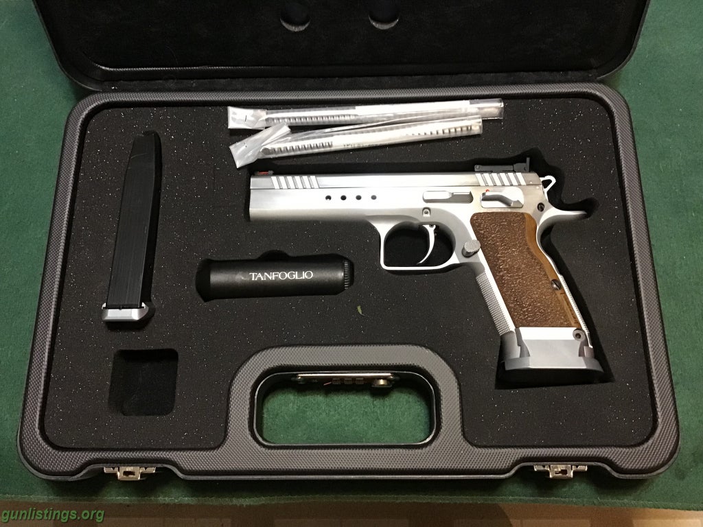 Pistols EAA Witness 10mm