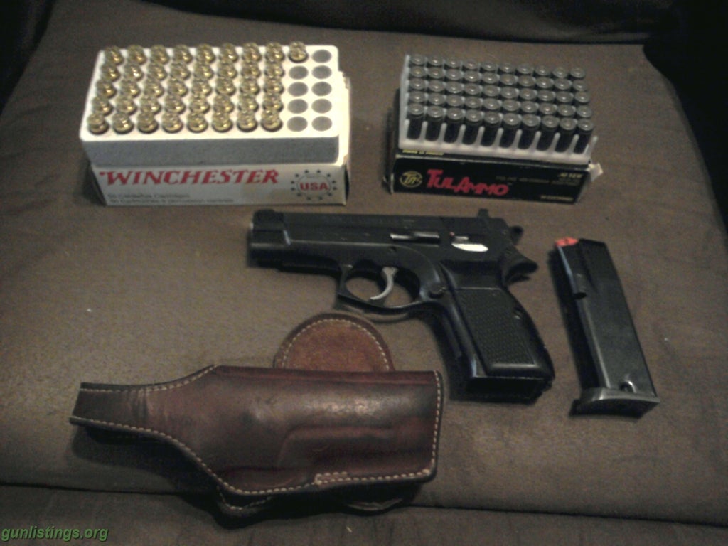 Pistols EAA Witness Steal 40 Cal With Leather Hulster And Ammo