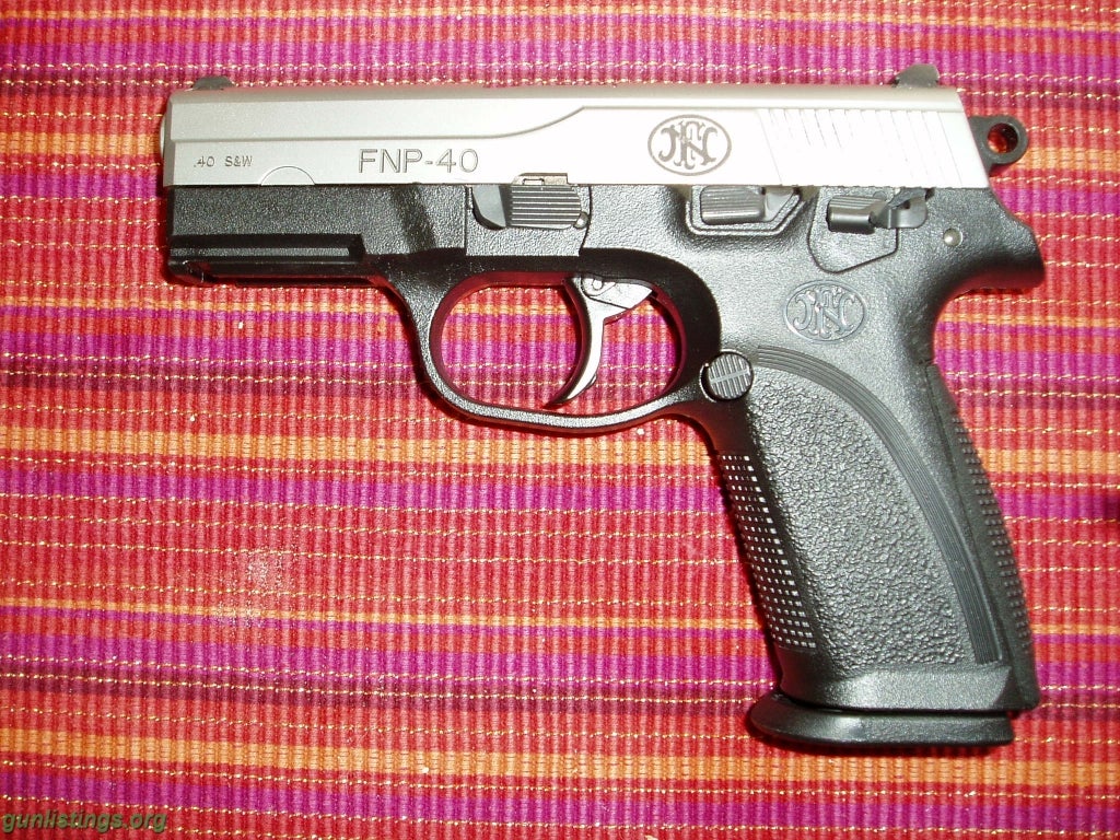 Pistols FNP40