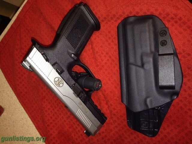 Pistols FNS 40 & IWB Holster