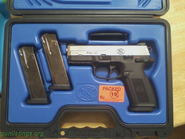 Pistols FNX 40