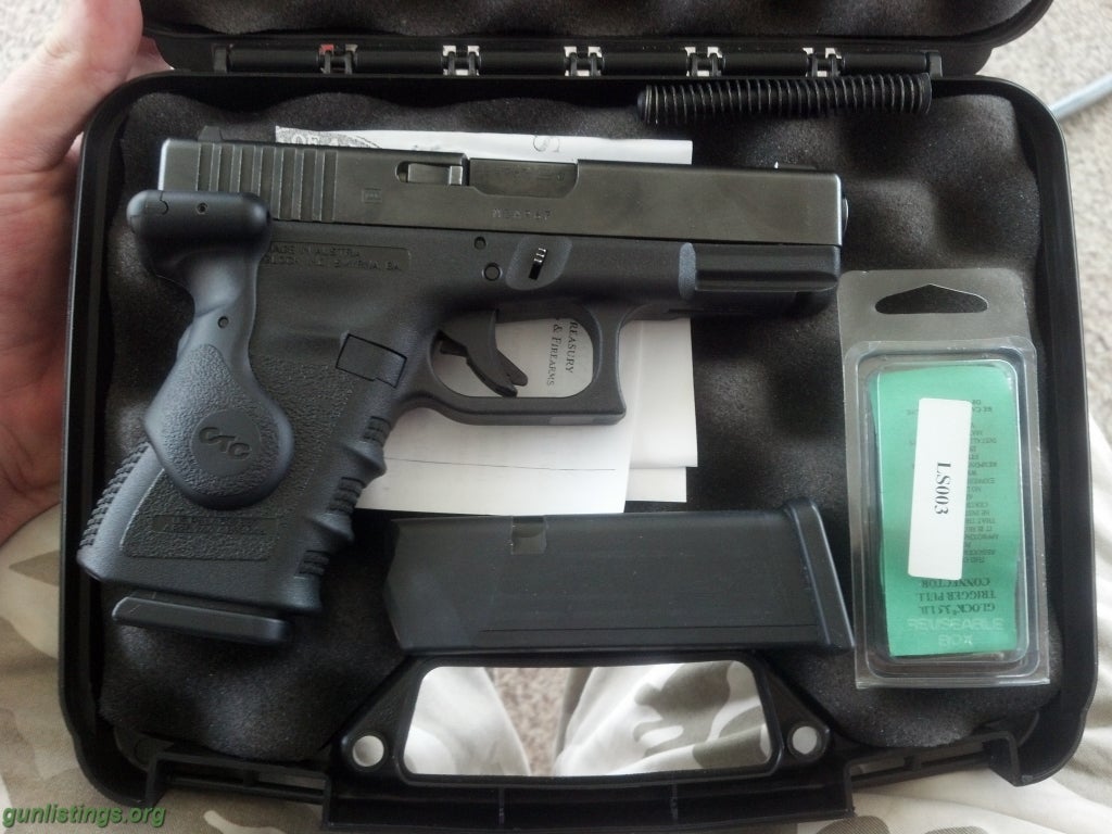 Pistols FS/FT Glock 23 Gen 3 Plus Extras!!!!