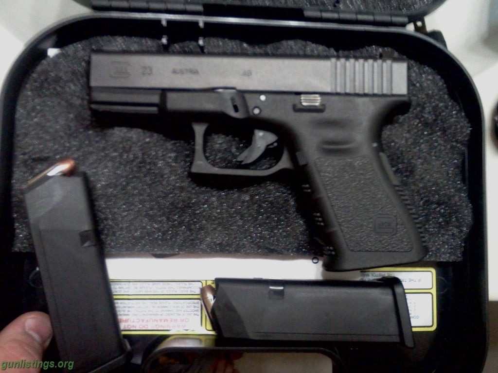 Pistols Gen 3 Glock 23 .40 Cal W/ Night Sights