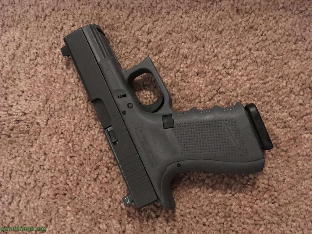 Pistols Gen 4 Glock 19 - Two Tone