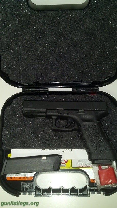 Pistols Glock 17 LIKE NEW!!!