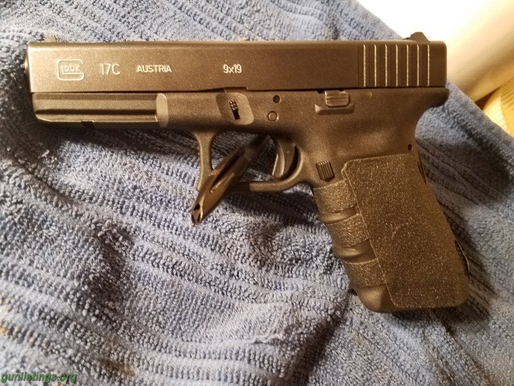 Pistols Glock 17C Gen3