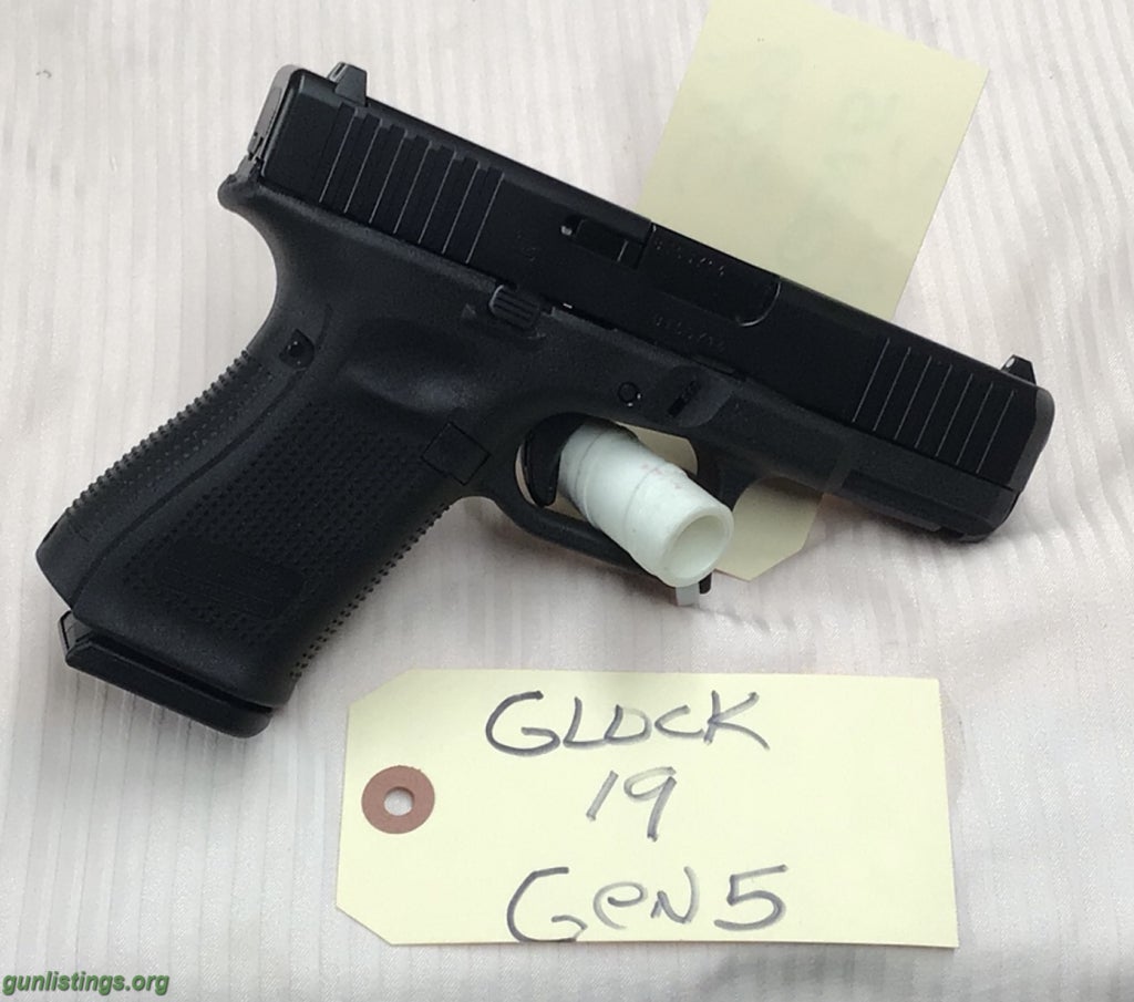 Pistols GLOCK 19. Gen 5, 9mm