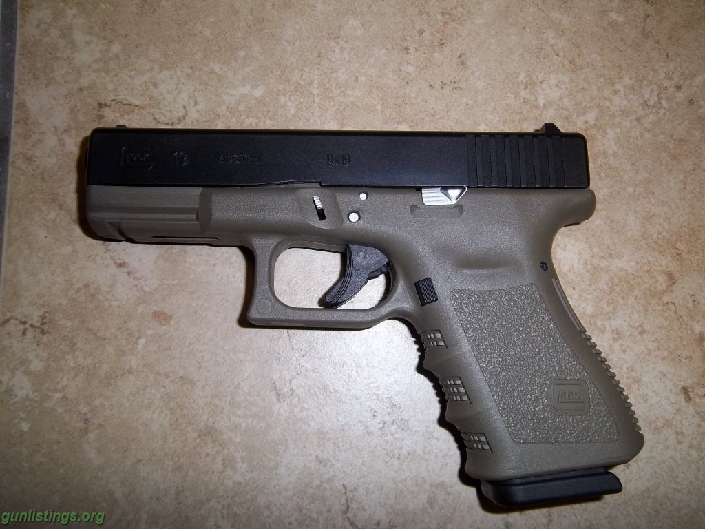 Pistols Glock 19 3rd Gen Olive Drab