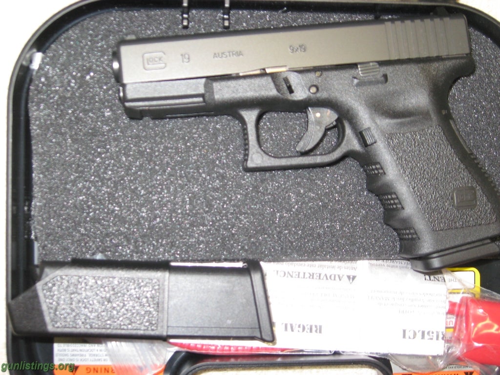 Pistols Glock 19 Gen 3 9mm