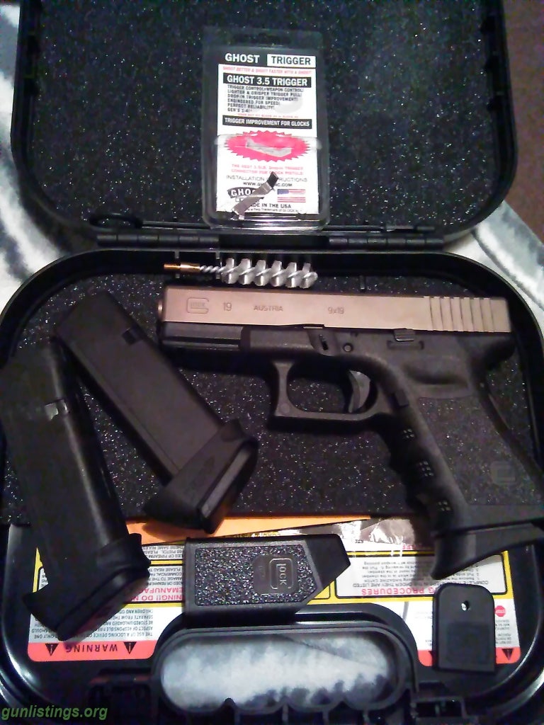 Gunlistings.org - Pistols Glock 19 Gen 3 NiB-x