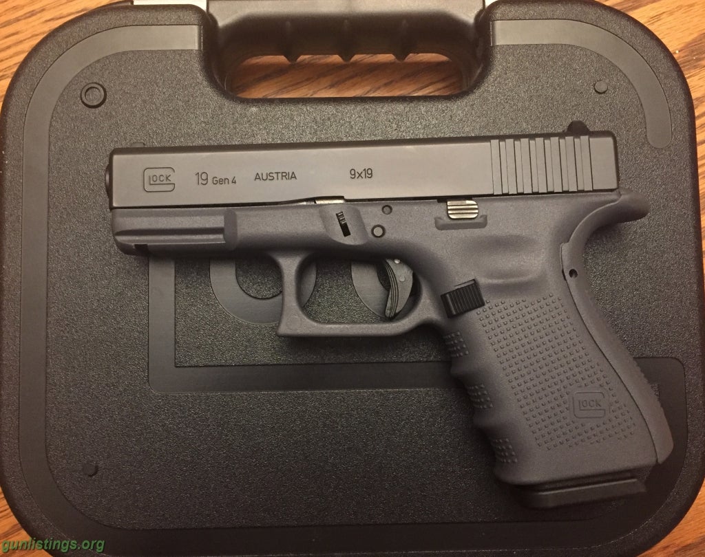 Pistols Glock 19 Gen 4 Grey