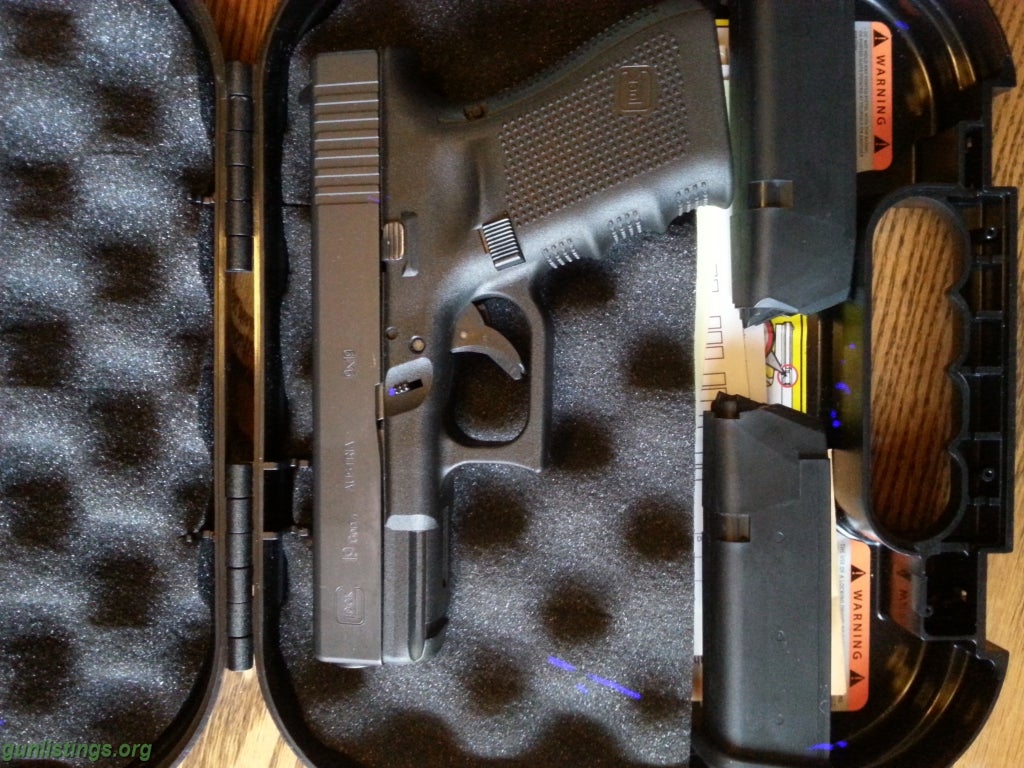 Pistols Glock 19 Gen 4 Plus 230 Rnds Of Ammo.