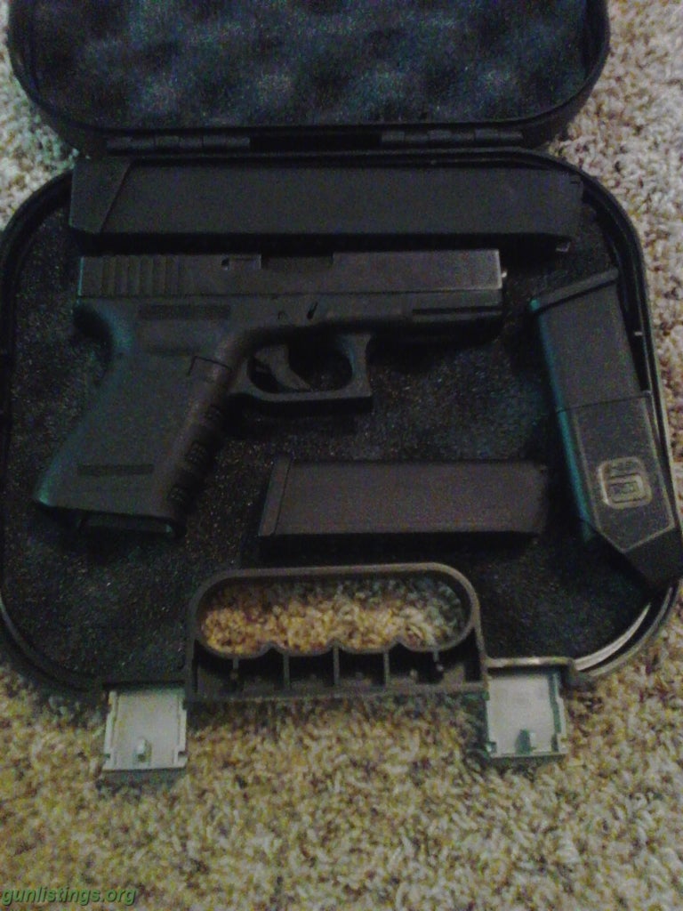 Pistols Glock 19 With Mags