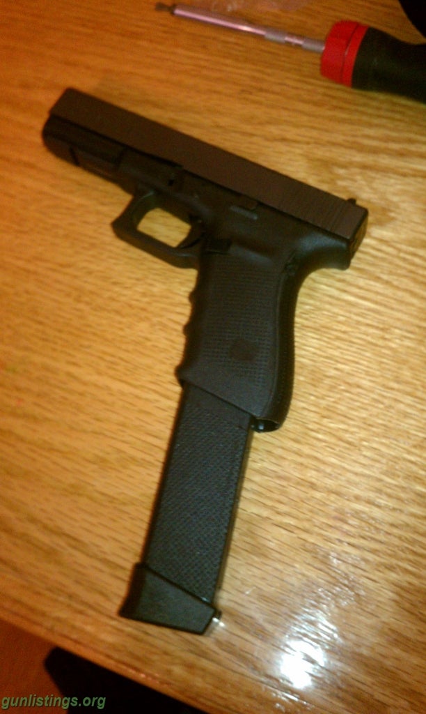 Pistols Glock 21 (27 Round Magazine)