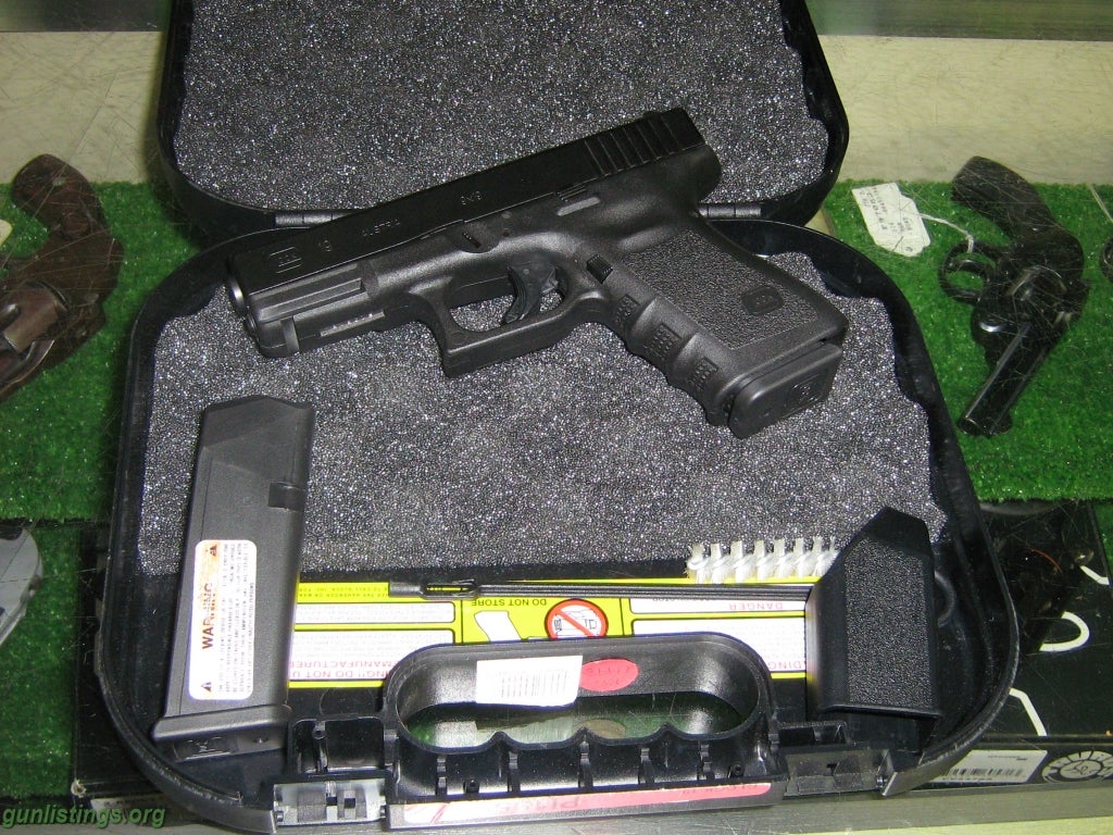 Pistols GLOCK 22  9MM