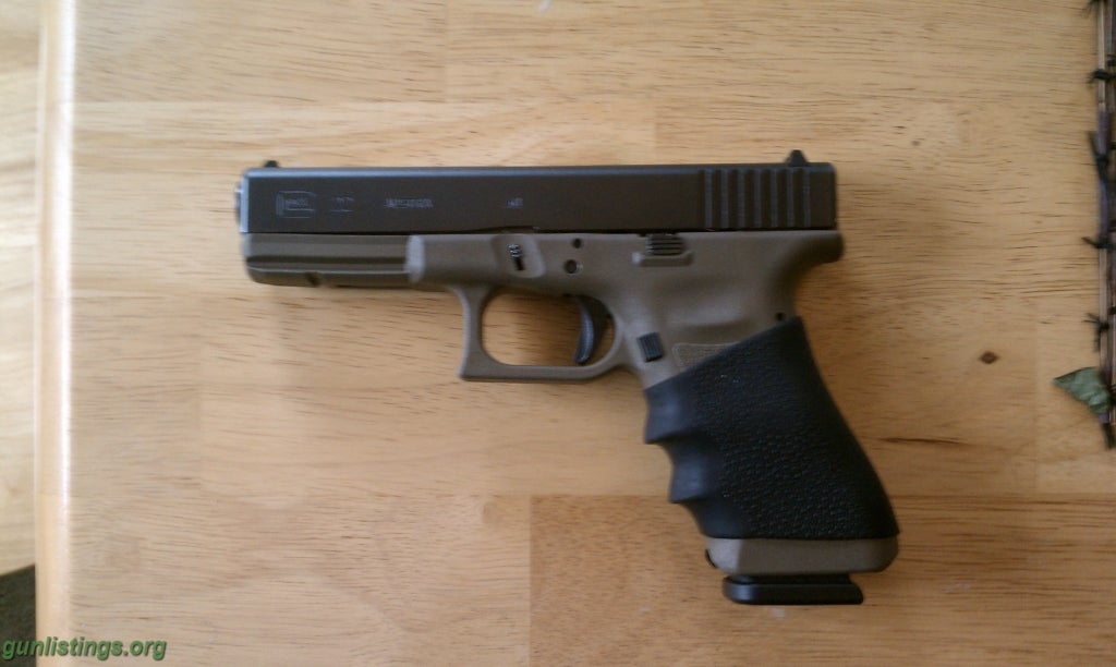 Pistols Glock 22 OD Green