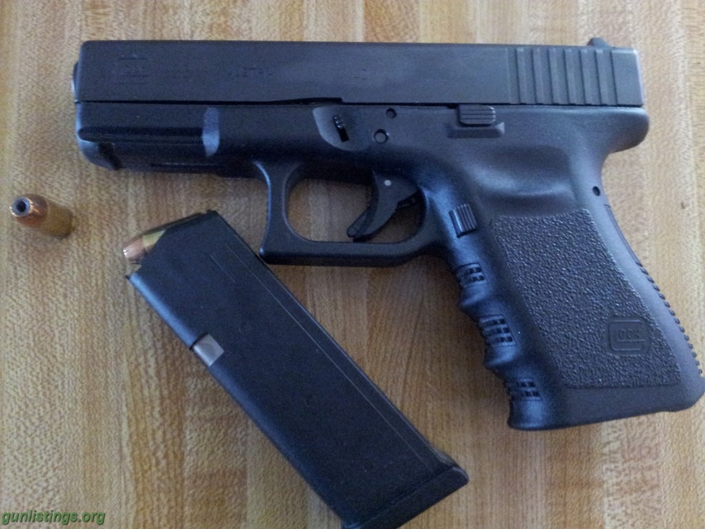 Pistols Glock 23