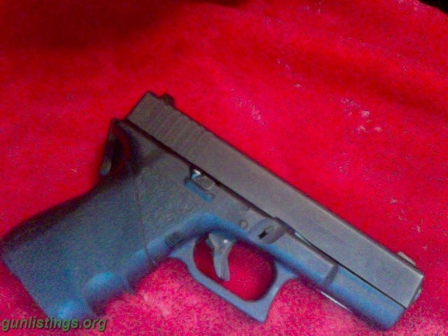 Gunlistings.org - Pistols Glock 23 2d Gen