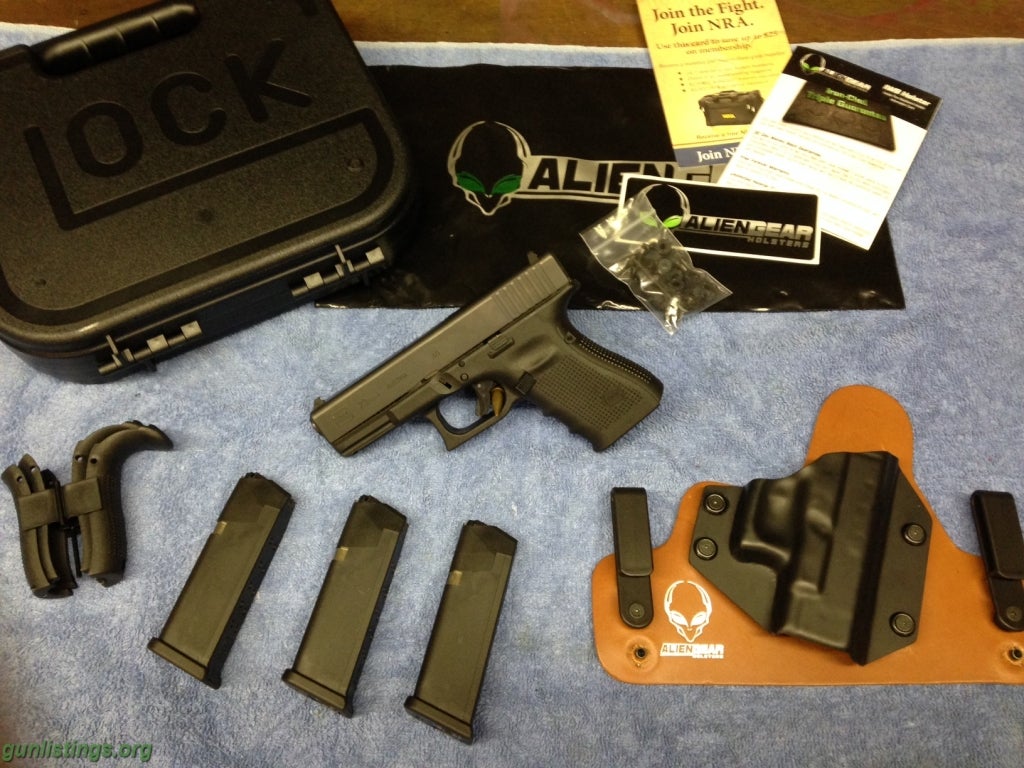 Pistols Glock 23 G4 NIB