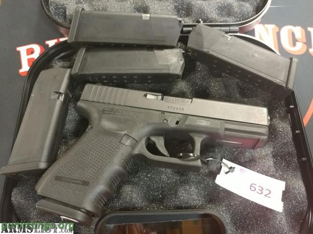 Pistols Glock 23 Gen 4/ 5 Mags