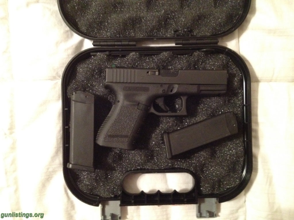 Pistols Glock 23 W/ Meprolight Night Sights