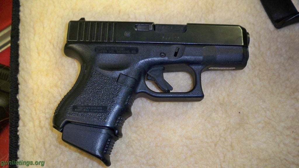 Pistols Glock 27 40S&W Sub-Compact