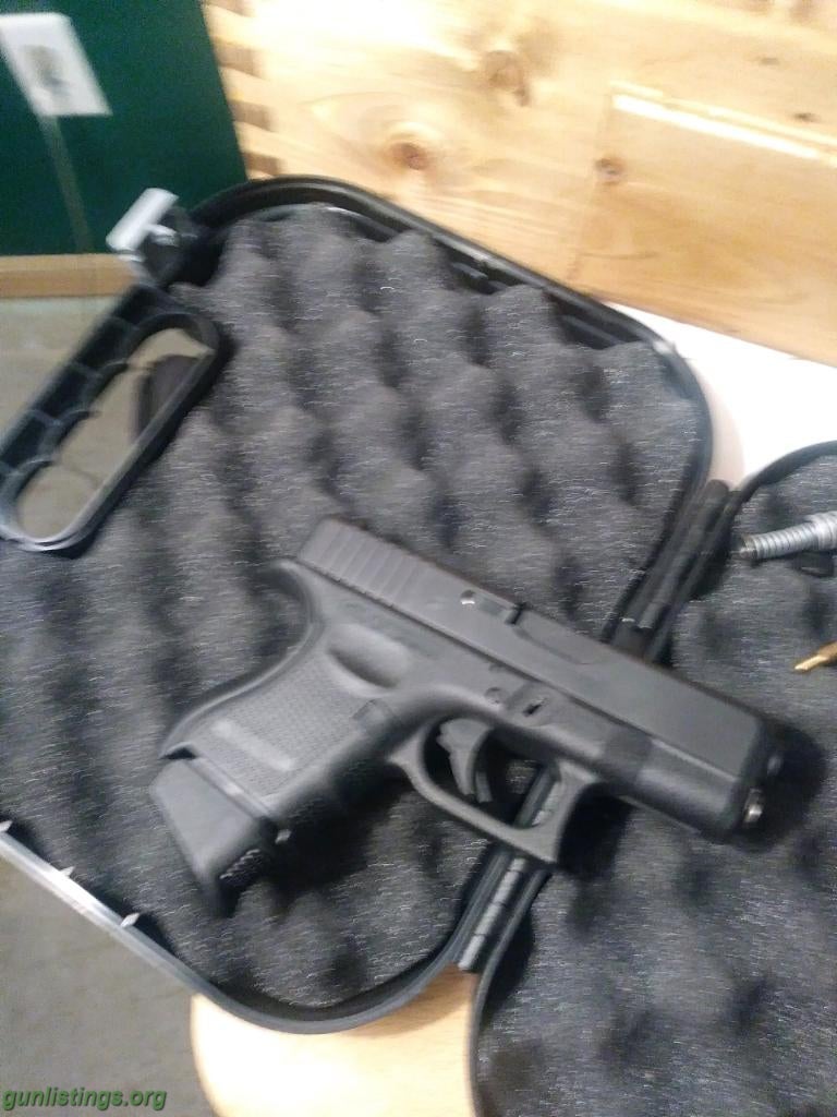 Pistols Glock 27