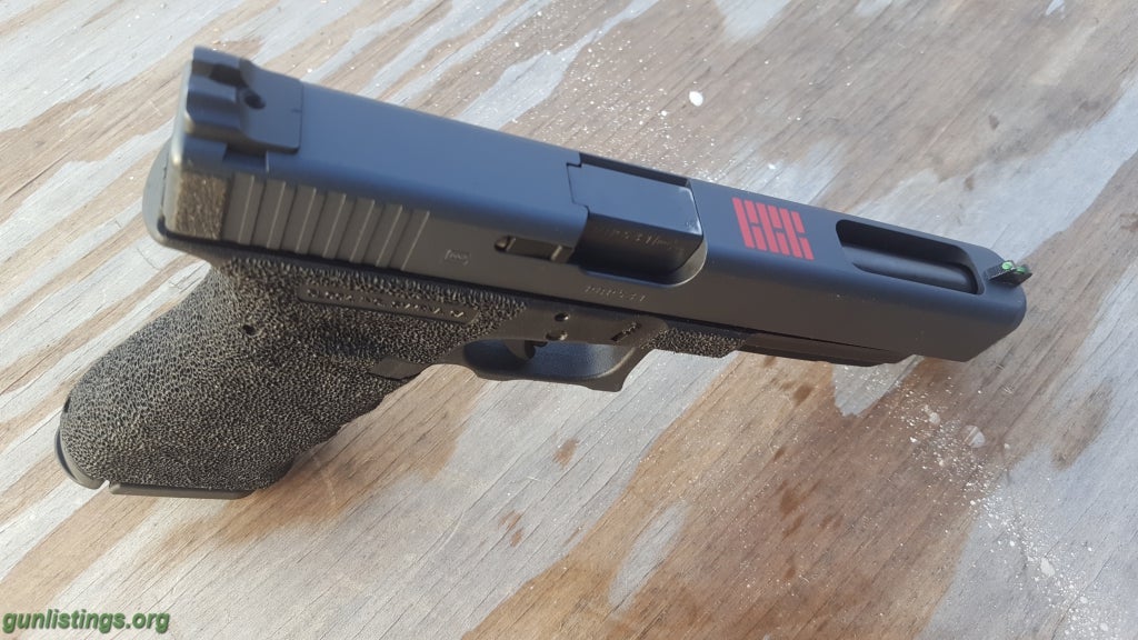 Pistols Glock 35 - Stippled - Upgrades