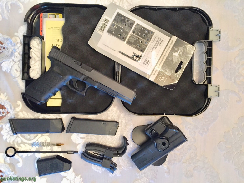 Pistols Glock 40 Gen 4, 10mm Long Slide As New