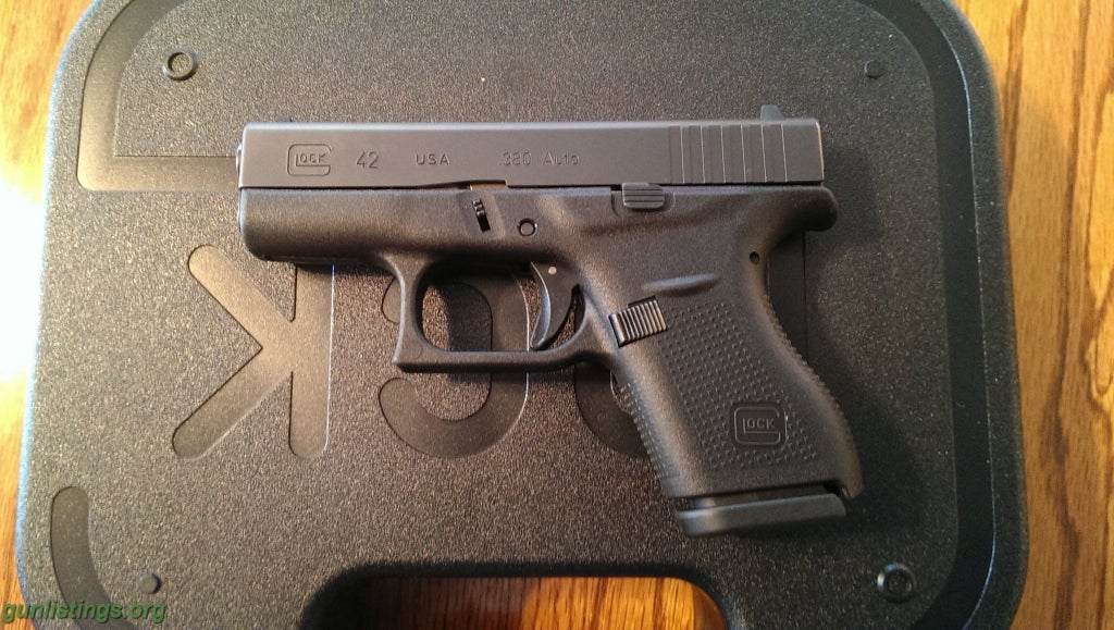 Pistols Glock 42