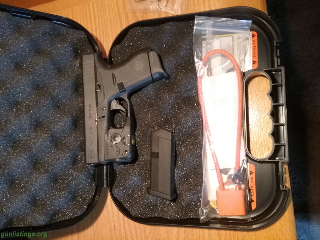 Pistols Glock 42 With TLR6