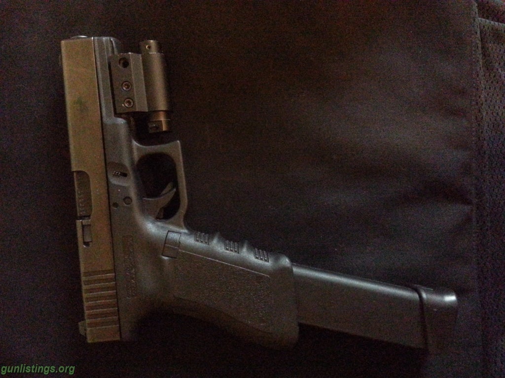 Pistols Glock 9mm With Accessories