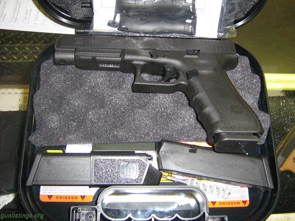 Pistols Glock#35  40 CAL NEW