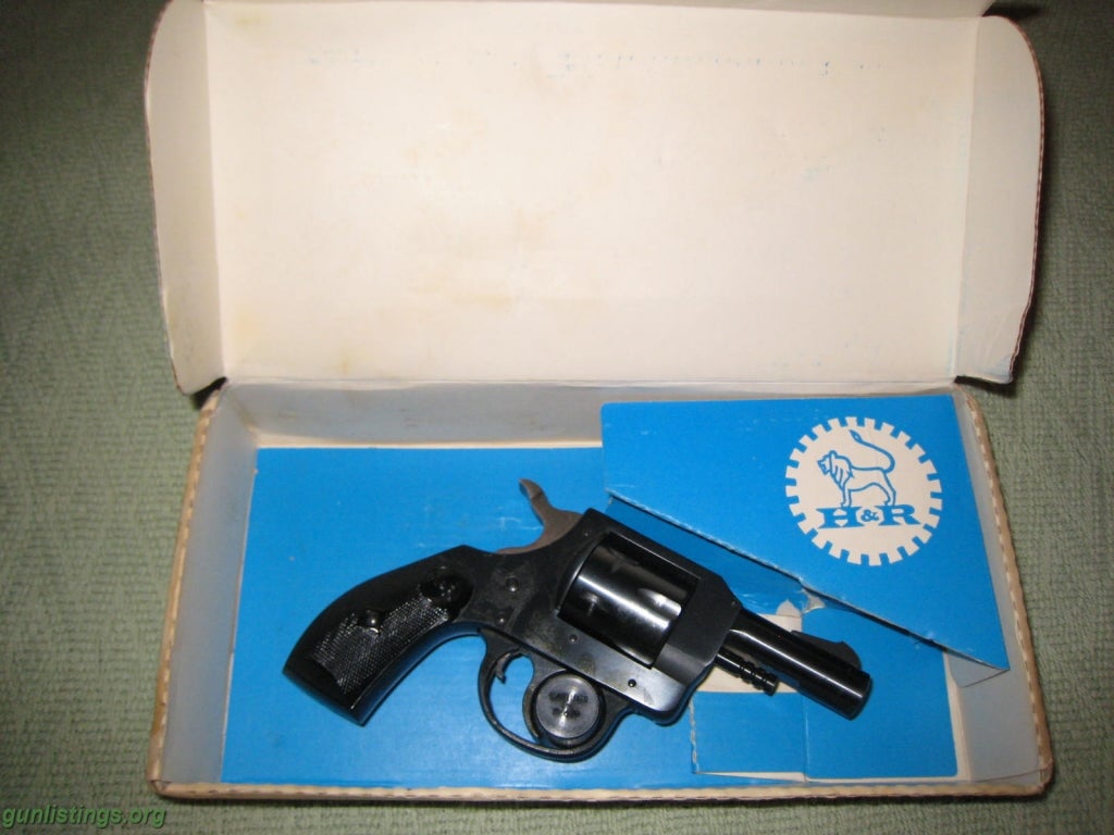 Pistols H & R 32 Cal Revolver Mod 732 Like New