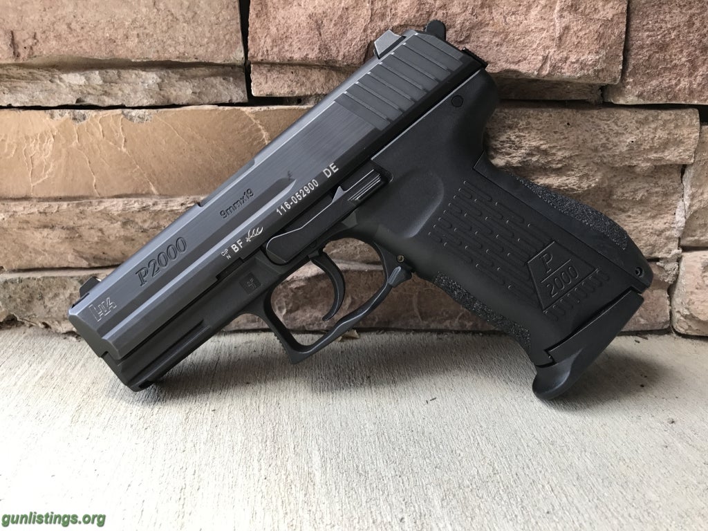 Pistols HK P2000 9mm V3 - 3 Mags