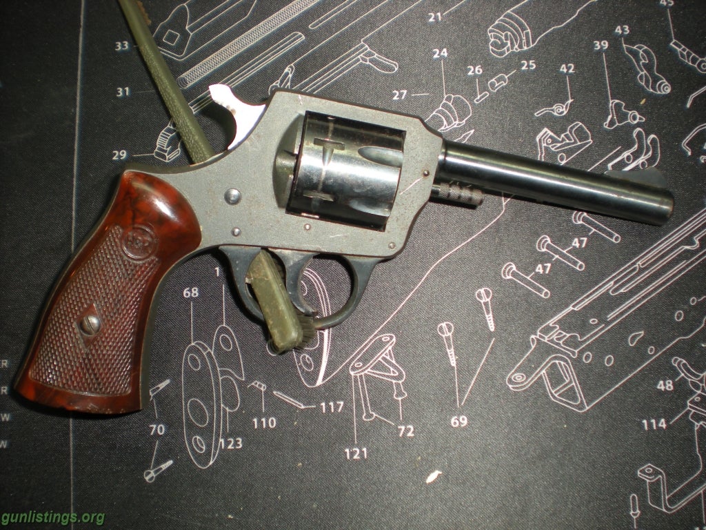 Pistols H&R 622 Revolver