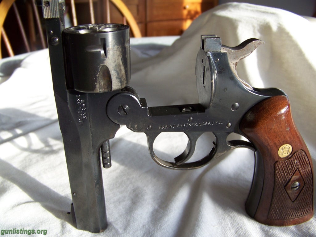 Pistols H&R Model 926