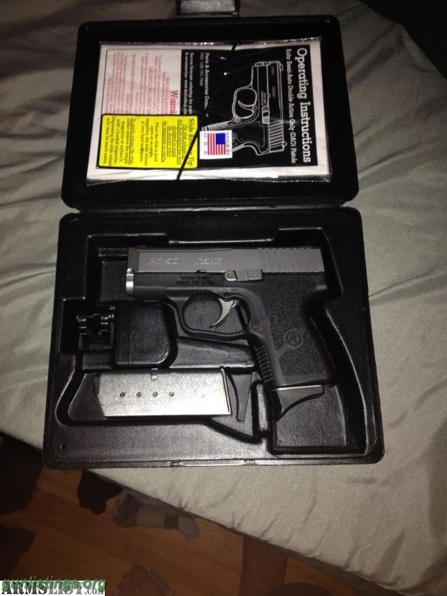 Pistols Kahr PM40 W/ 3 Mags And Holster