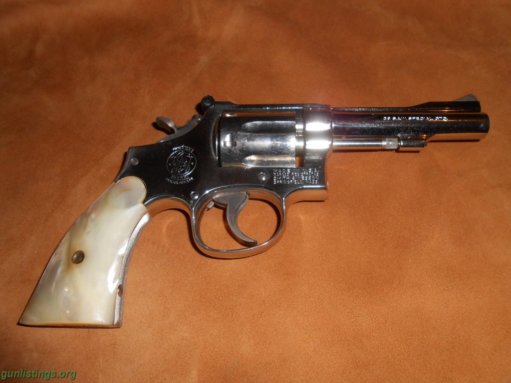 Pistols Smith & Wesson 38 Special