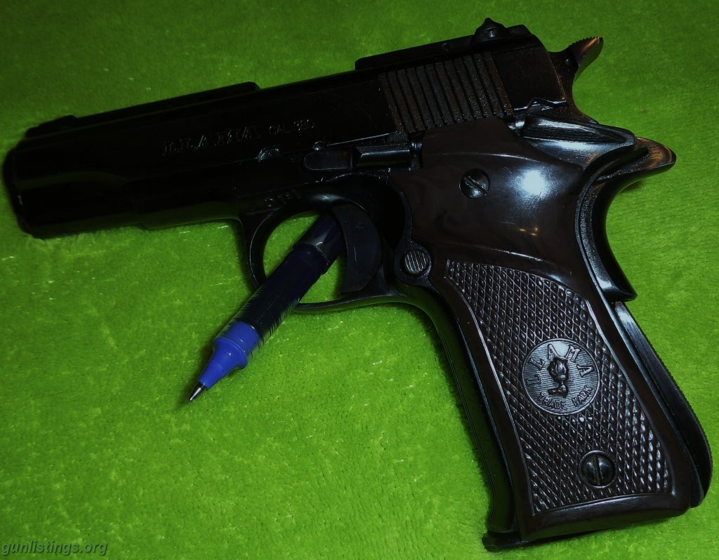 Pistols Llama .380 Model III-a, 