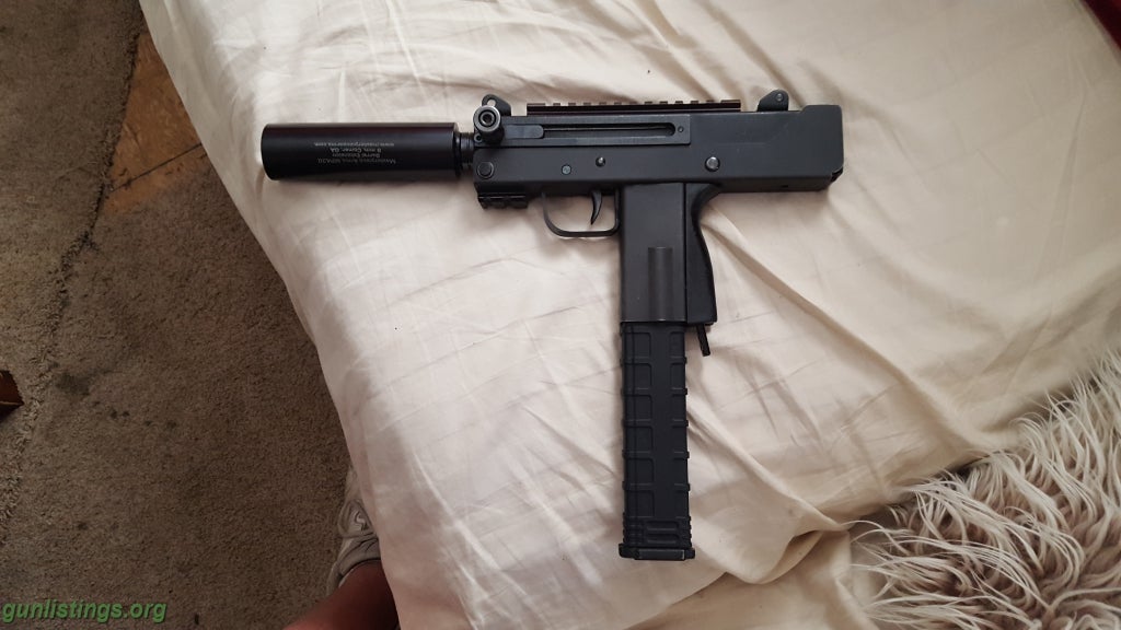 Pistols Mac 10