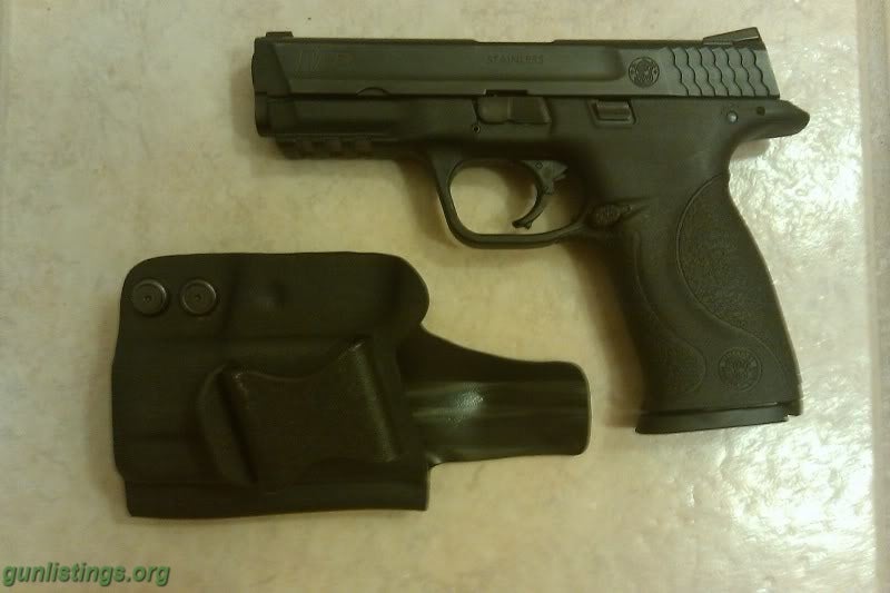 Pistols M&P 40