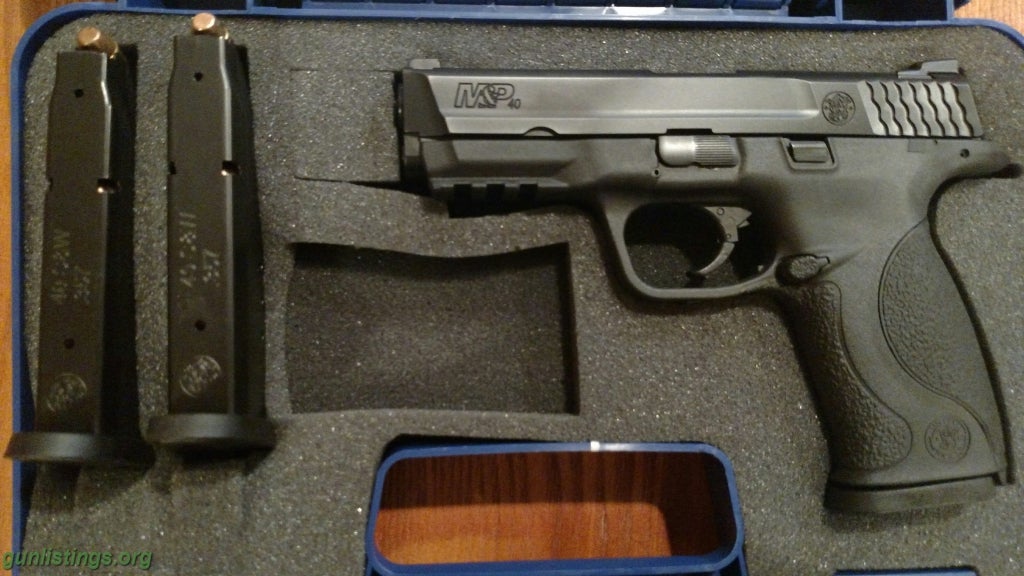 Pistols M&P 40 - Full Size