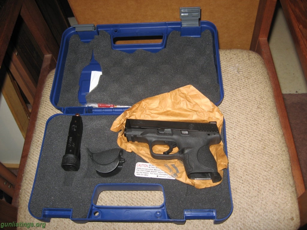 Pistols M&P 40 CAL