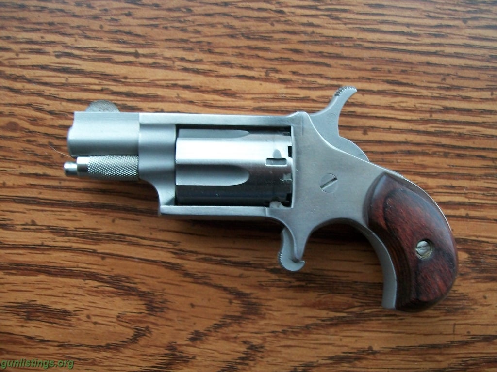 Pistols NAA 22. LR 5 SHOT POCKET REVOLVER